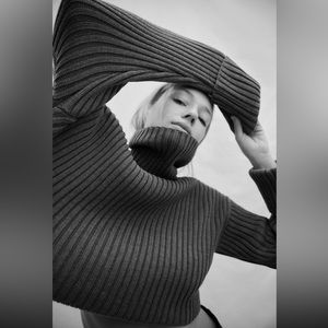 ZARA Rib Knit Crop Sweater (S) - Grey - REF 6771/012